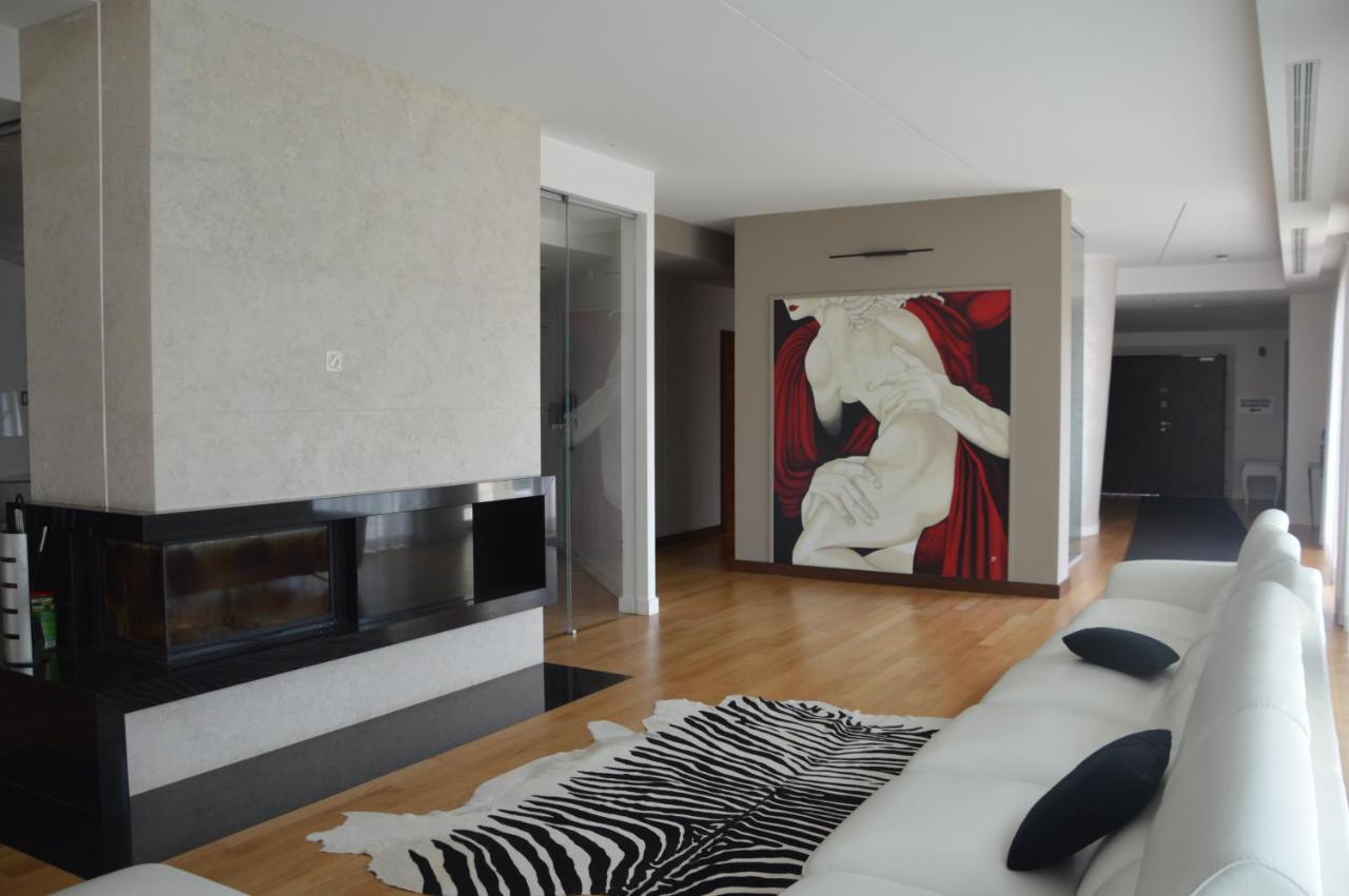 Suite Testani โฟรซีโนเน ภายนอก รูปภาพ